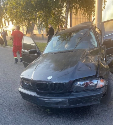 У Харкові водій BMW насмерть збив велосипедистку і сам загинув в ДТП