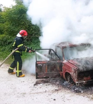 На Львівщині під час руху загорівся автомобіль