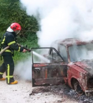На Львівщині під час руху загорівся автомобіль