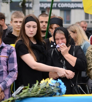 На Рівненщині в останню дорогу провели чотирьох Героїв