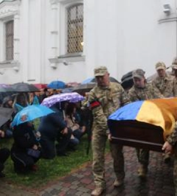 Полтава провела в останню путь двох воїнів, які загинули на війні з окупантами