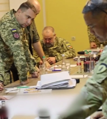 Залужний зустрівся з військовими США та Британії: анонсував "хороші новини"