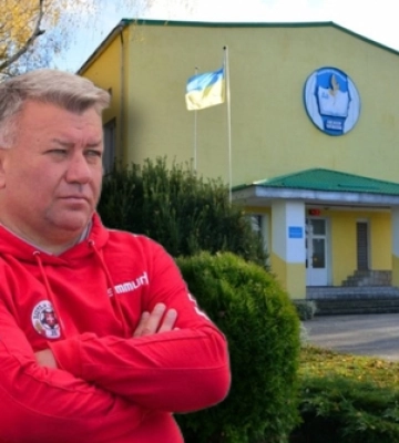 Депутата Волиньради Кошельника, якого взяли на хабарі, відсторонили з посади директора ліцею (відео)