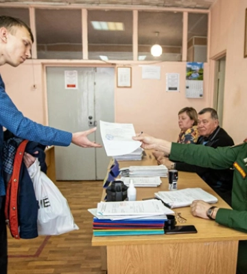 Оккупанты на ВОТ раздают повестки - ЦНС