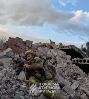 &quot;Імла Донбасу та суворі бої&quot;: Третя штурмова показала унікальні кадри боїв за Андріївку