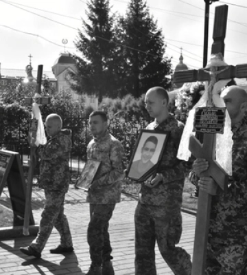 У Луцьку попрощалася із загиблими бійцями Тимофієм Судимою та Романом Члеком