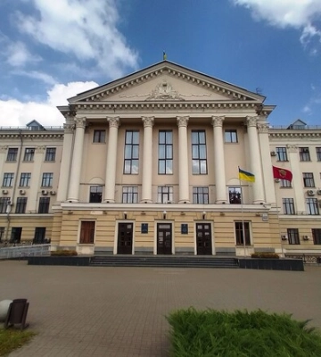 В мэрии Запорожья сообщили, что не могут отказаться от ремонтов дорог в пользу дронов