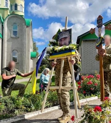 На Волині попрощались із загиблим Героєм Олександром Наумюком