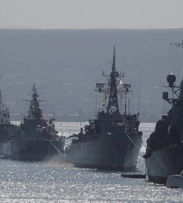 Ураження в Криму ВДК &quot;Мінськ&quot;: росіяни передислокували десантні кораблі в Азовське море