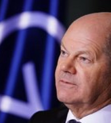 Немцев спросили, &quot;должен ли Запад вынудить Киев уступить РФ земли ради мира&quot; — итог опроса
