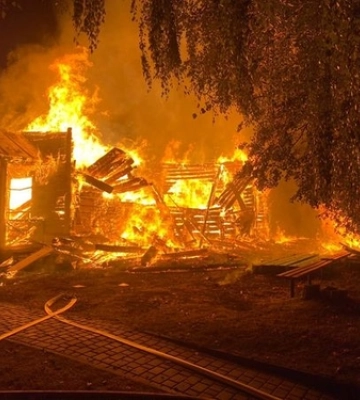 Рівненщина: У селі Золотолин згоріла дерев&#039;яна церква ХІХ століття