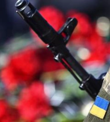 Кременчук попрощався з двома воїнами, які загинула на Донеччині