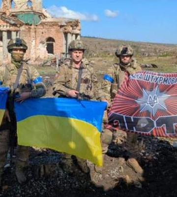 Україна завжди повертає своє, – Єрмак заінтригував фотографією з фронту
