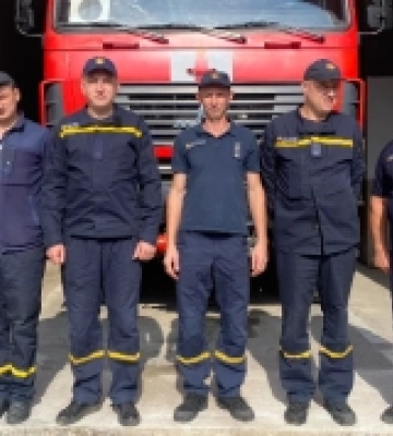 «Рахівський Палій», шкільний дзвінок та Ромео на дереві: будні рятівників з Рахова