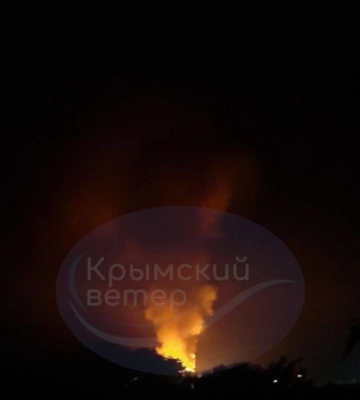 В Криму повідомляють про &quot;бавовну&quot;: в Севастополі видно стовп диму