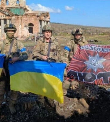 Визволення Кліщіївки на Донбасі та смерть ексголови Херсонщини. Головне за вихідні