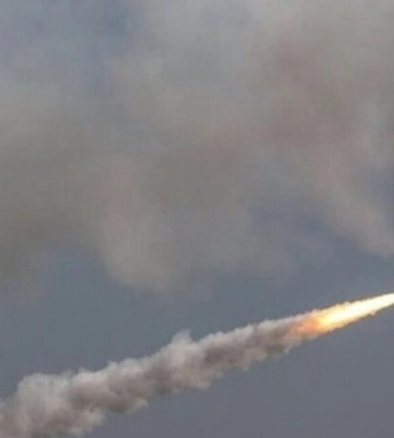 На світанку над Дніпропетровщиною збито дві ракети