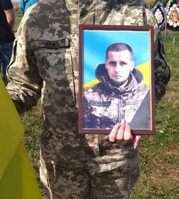 У Бурині попрощалися із бойовим медиком