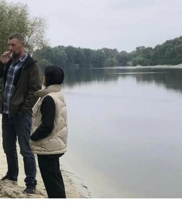Швидко. Невідомі вкрали шматок нещодавно знайденого під Черніговом старовинного човна