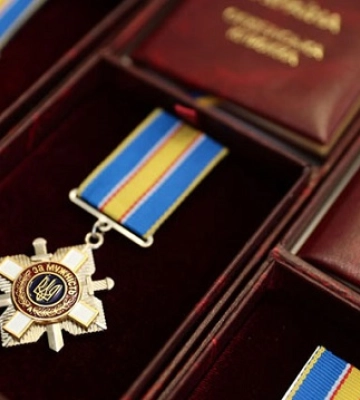 Президент Зеленский отметил государственными наградами еще 55 украинских военнослужащих Президент Зеленский отметил государственными наградами еще 55 украинских военнослужащих
