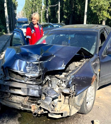 У Рівному в ДТП зіткнулися три автівки: є потерпілі