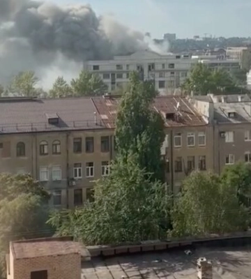 В Донецке сообщают о взрывах в центральной части города — Киевском районе
