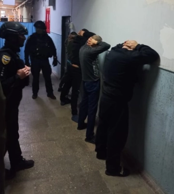 У Сумах “смотрящего” за СІЗО підозрюють у незаконному обігу наркотиків