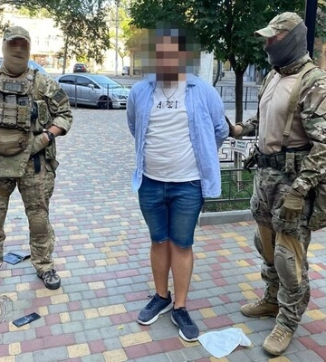 Отправлял за границу в качестве миссионеров: в Одессе экс-дьякон зарабатывал на уклонистах
