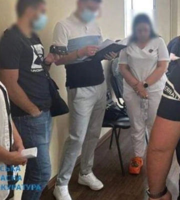 $1500 с уклониста за диагноз «туберкулез»: в Одессе разоблачена глава врачебной комиссии и ее сообщники