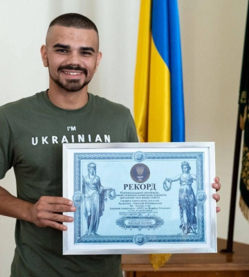 Самый молодой украинец с наибольшим количеством дипломов: в Киеве зарегистрировали рекорд
