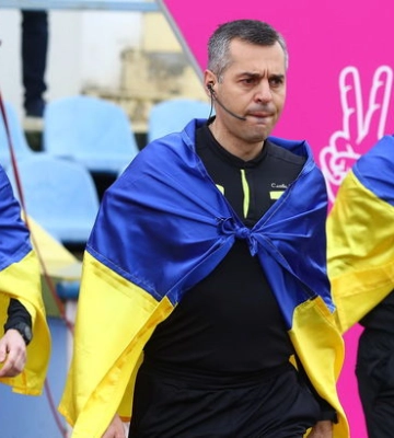 Знову претензії до суддівства. Ворскла незадоволена роботою Козика у матчі з Динамо. ВІДЕО