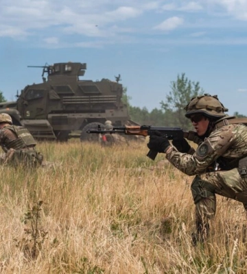 Війська РФ за добу зруйнували та пошкодили 18 будинків у Донецькій області