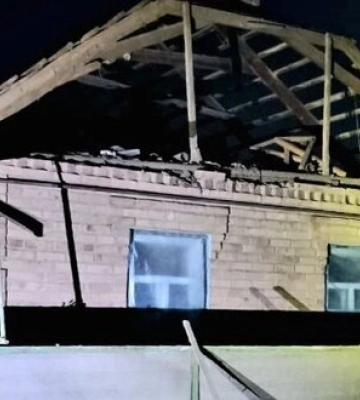 Рашисти били по Нікополю та Марганецькій громаді, внаслідок вибуху у Кривому Розі горіла багатоповерхова будівля. ФОТОрепортаж