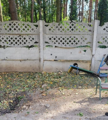 “Прилетіло” по дитсадку: на Харківщині показали наслідки обстрілів 