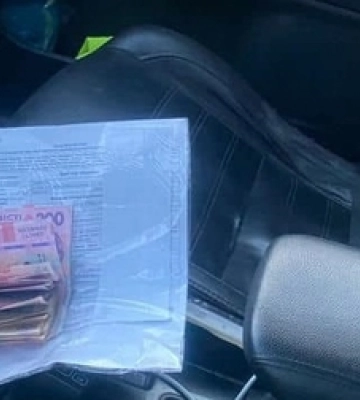 П&#039;яний волинянин спробував відкупитися від копів за 10 тисяч гривень 
