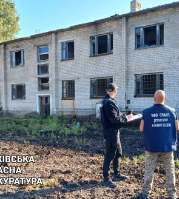 Наслідки обстрілу Куп’янського району Харківщини: Ракета впала на територію навчального закладу. ФОТОрепортаж
