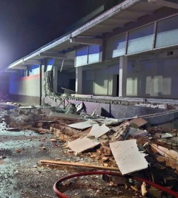 На атакованих окупантами складах у Львові зберігали гуманітарну допомогу благодійної місії, - Садовий