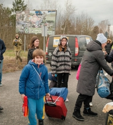 Обов’язкова евакуація дітей з деяких районів Херсонщини ще не почалась – речник ОВА