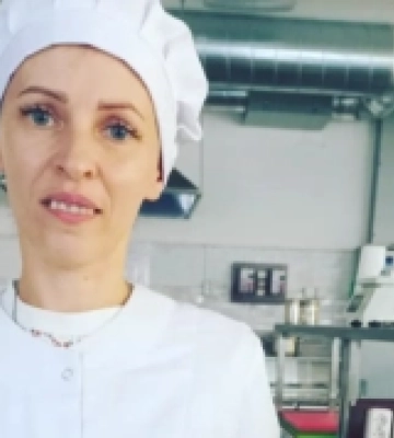 Рівнянки підвищують кваліфікацію на базі Рівненського вищого професійного училища ресторанного сервісу і торгівлі