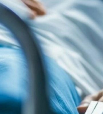 Медики розповіли про стан постраждалого  у Львові внаслідок атаки росіян