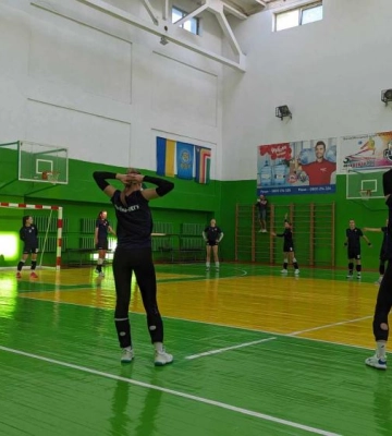 В очікуванні Суперліги: як рівненська волейбольна команда «Регіна-МЕГУ» готується до сезону (ВІДЕО)