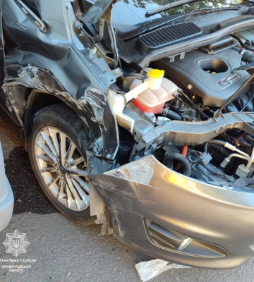 Mercedes та Ford зіштовхнулися у Кропивницькому