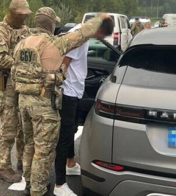 СБУ затримала на Волині двох митників, які вимагали хабарі за імпорт товарів в Україну