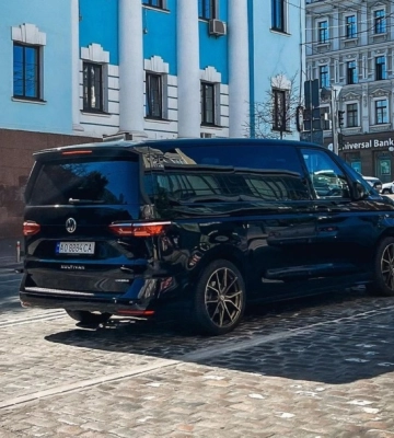 У Києві засвітився новий Volkswagen Multivan T7 (Фото)