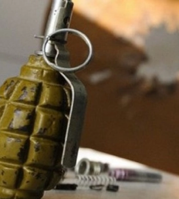 У Києві поліція затримала чоловіка, який кинув гранату біля багатоповерхівки