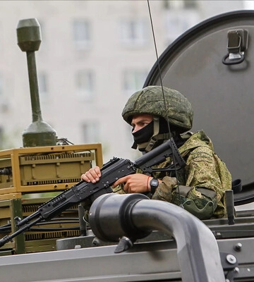 В Токмаке российских военных подселяют в квартиры пожилых людей