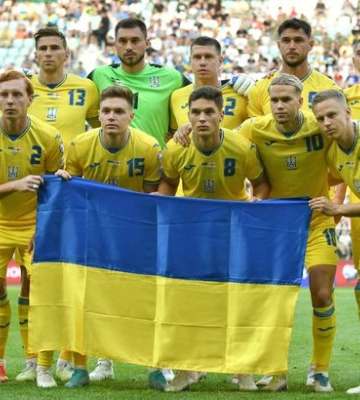Збірна України дев'ятий матч з чемпіонами Європи вперше грає в Мілані