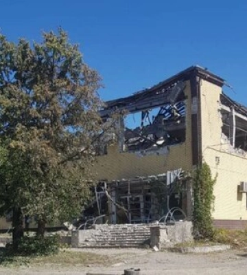Удар по евакуаційній колоні та обстріли 10 населених пунктів: ситуація на Харківщині за добу