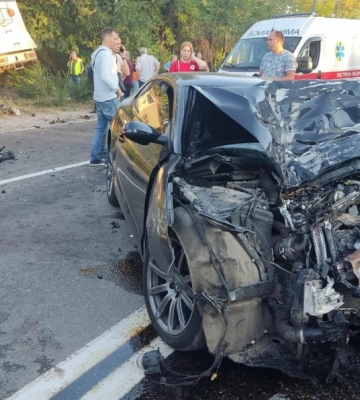 У Кривому Розі внаслідок ДТП водій Audi загинув на місці, тролейбус викинуло в кювет