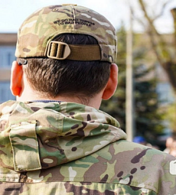 Про що говорити із захисником по телефону: рекомендації криворіжцям